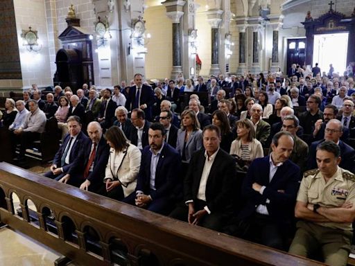 EN IMÁGENES: Misa funeral en Oviedo por Carlos Rodríguez de la Torre