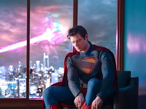 James Gunn Shares First-Look at David Corenswet’s SUPERMAN Suit