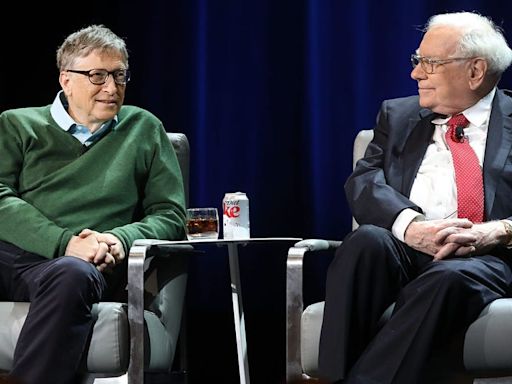 Bill Gates's visits to Warren Buffett were an escape from a jam-packed schedule, new book says