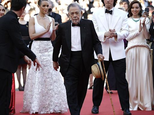 Francis Ford Coppola paraliza Cannes con su hiperbólica y fallida ‘Megalópolis’