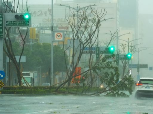 Taiwan cleans up after Typhoon Krathon batters south