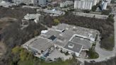 Hundreds of buildings in Ontario use Science Centre roofing panels, yet none have been closed | CBC News