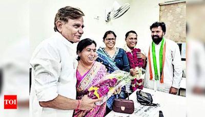 Chandrakant Shrivastava elected as Congress leader in VMC | Vadodara News - Times of India