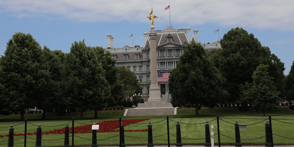 Families of fallen Kansas soldiers get first look at updated First Division Monument