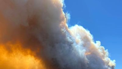 Silver King Fire doubles in size to nearly 11K acres, continues showing ‘extreme fire behavior’