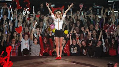 As an ex-One Direction stan, Swifties need to relinquish accountability politics