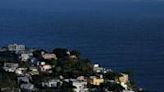 Tourists banned from Italy's Capri over water shortage