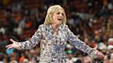 Kim Mulkey sideline fit includes shiny, sparkling jacket for LSU's Elite Eight game