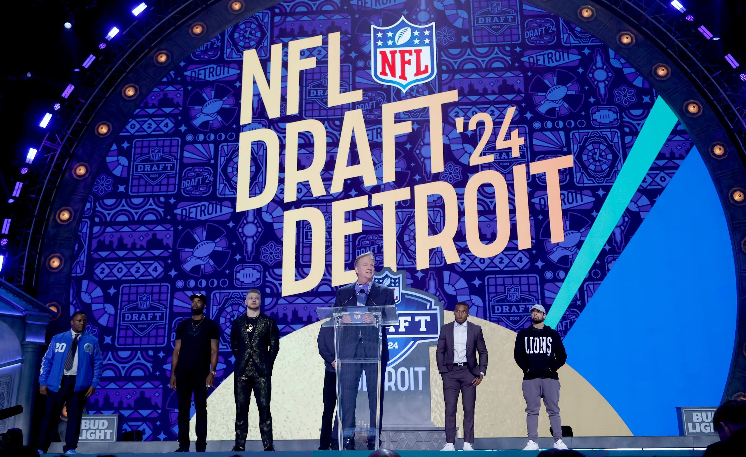 NFL draft grades: Breaking down every pick from second and third round