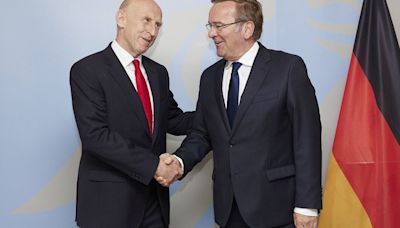 Alemania y Reino Unido firman un acuerdo para reforzar la cooperación en Defensa