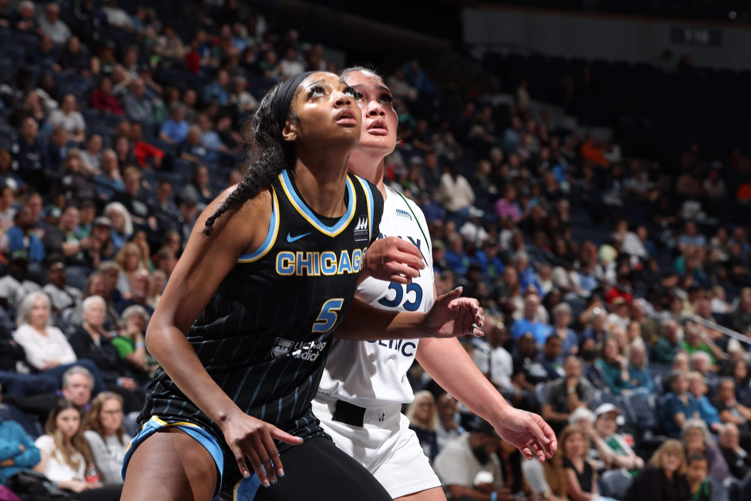 Cellphone stream of WNBA preseason game draws nearly 1 million views