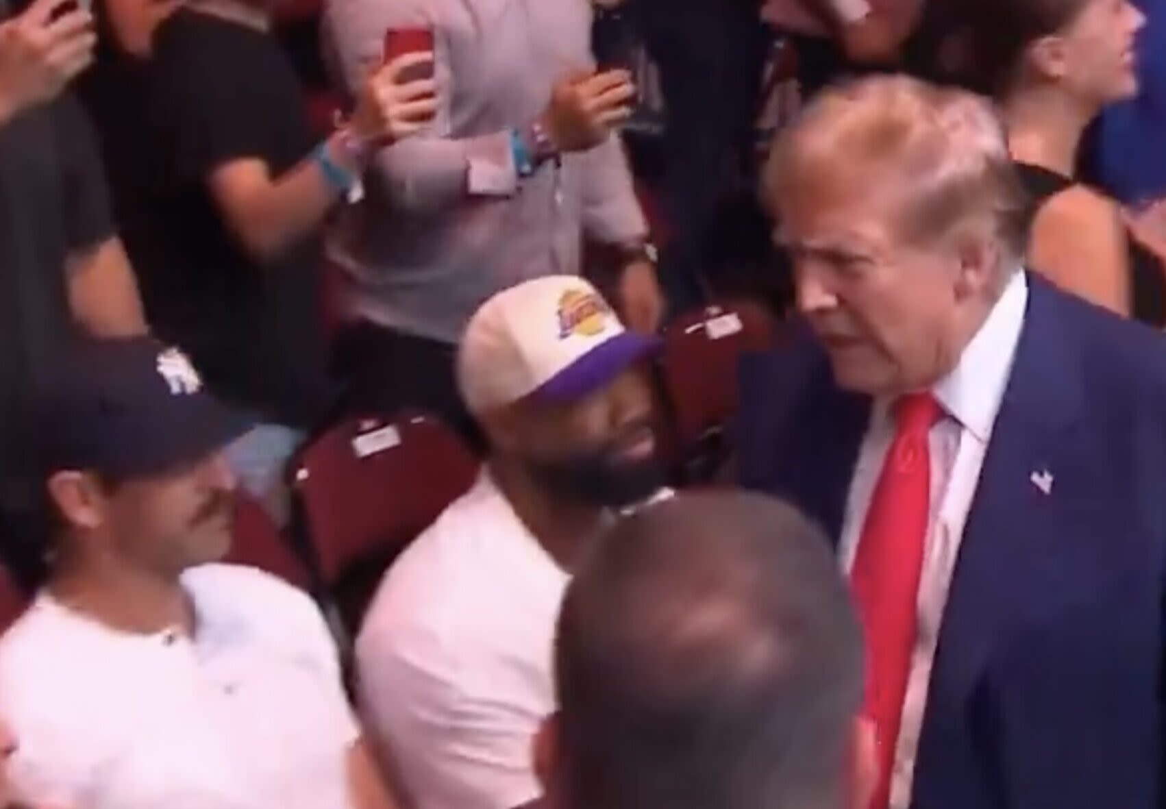 VIDEO: Aaron Rodgers Snubs Trump at UFC 302 Fight Card