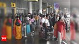 22 airport touts nabbed in 3 days | Kolkata News - Times of India