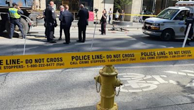 Cyclist killed after being struck by dump truck along Bloor Street in Toronto - Toronto | Globalnews.ca