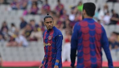 Exit-linked Barcelona forward wants to stay but could lose prominence in team