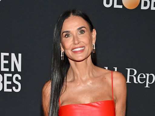 Demi Moore évoque son rituel nocturne "excentrique" avec ses chiens : "C'est pour ça que je suis toujours célibataire"