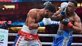 Daniel Jacobs decepcionó en su regreso y perdió ante Mosley Jr.