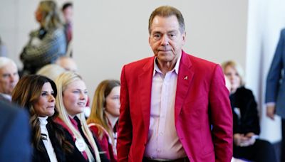 Nick Saban receives final SEC championship ring from ex-Alabama star Bryce Young, Jalen Milroe