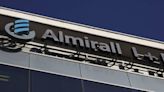 Almirall eleva un 28% su beneficio y confirma sus previsiones para el año
