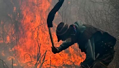 Alerta en Córdoba por las altas temperaturas | Continúa activo el foco de incendio en la zona de la Quebrada de la Mermela