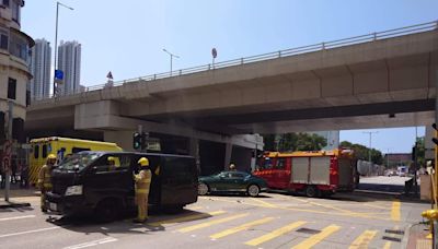 深水埗客貨車私家車相撞 兩司機頸痛送院