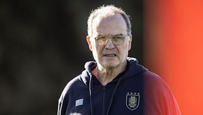 “No saludaba ni a Grondona”: la notable defensa de columnista argentino a Marcelo Bielsa tras los dardos de Luis Suárez - La Tercera