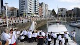 La procesión marinera del Carmen desata el fervor en Gijón: 'Se echaba de menos'