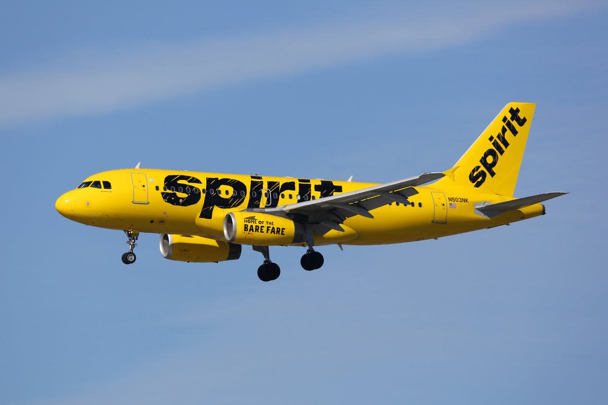 Terrified Spirit Airlines passengers brace for emergency water landing on flight from Jamaica to Florida