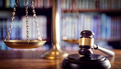 Washington Supreme Court considers cutting public defender caseloads