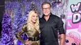 Tori Spelling shares rare pic with Dean McDermott and their 5 kids