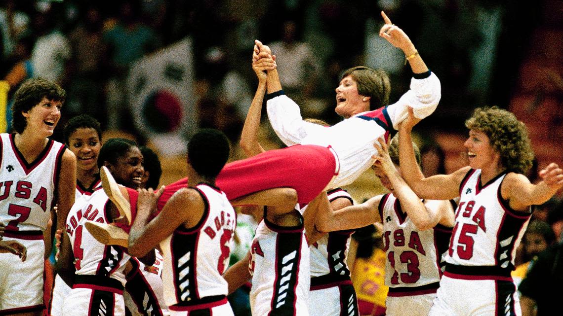 'She was special' | Kim Mulkey reflects on Pat Summitt leading Team USA to the 1984 Olympic gold medal