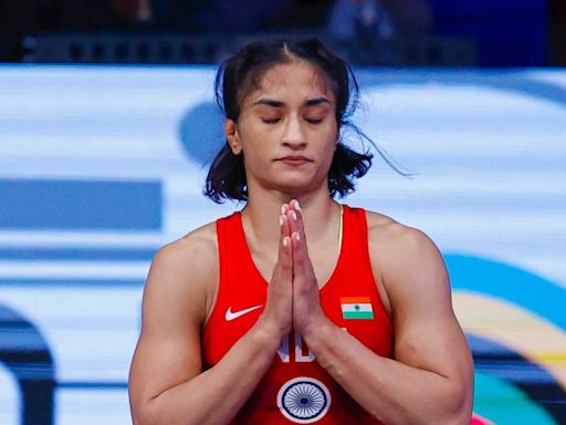 Vinesh Phogat Disqualified From Paris Olympics Gold Medal Match - News18