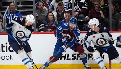 MacKinnon, Nichushkin lead 5-goal outburst in 3rd period, Avs rally for 6-2 win over Jets in Game 3