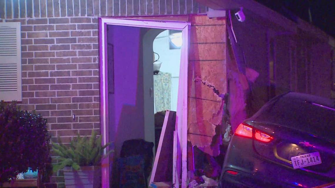 Car crashes into Fort Worth home after shooting; 1 victim killed, 1 injured, police say