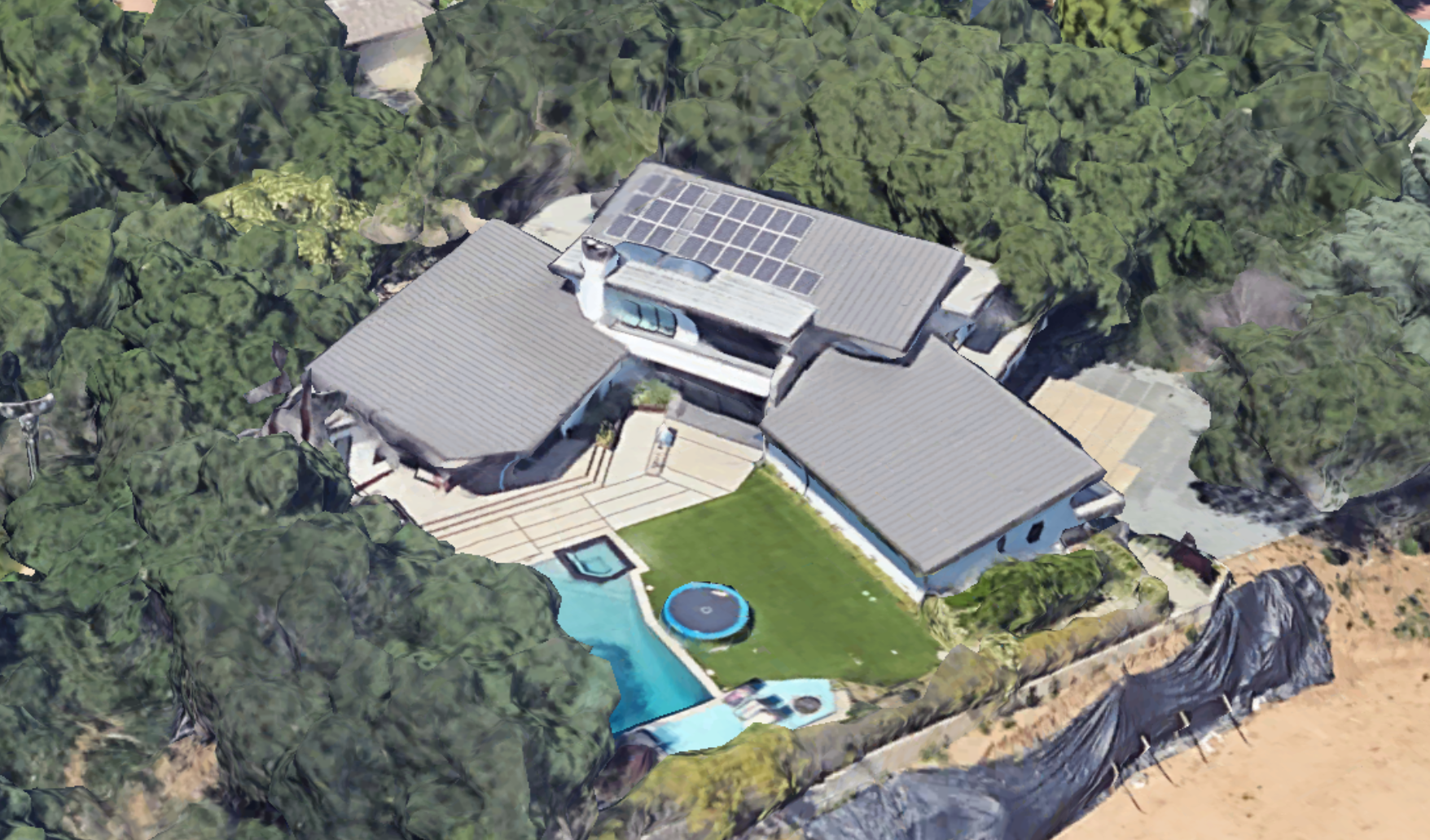 Dodgers star Shohei Ohtani buys La Cañada Flintridge mansion from Adam Carolla for $7.85 million