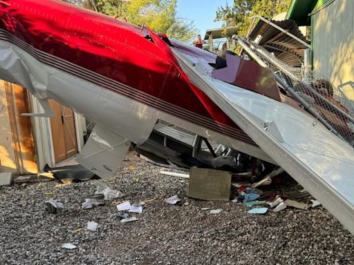 Small plane crashes in Cottonwood neighborhood; pilot hospitalized