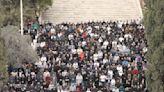 First Ramadan Friday prayers in Jerusalem go peacefully despite war