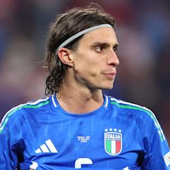 Arsenal and Chelsea 'internally discuss' signing Italy Euro 2024 star