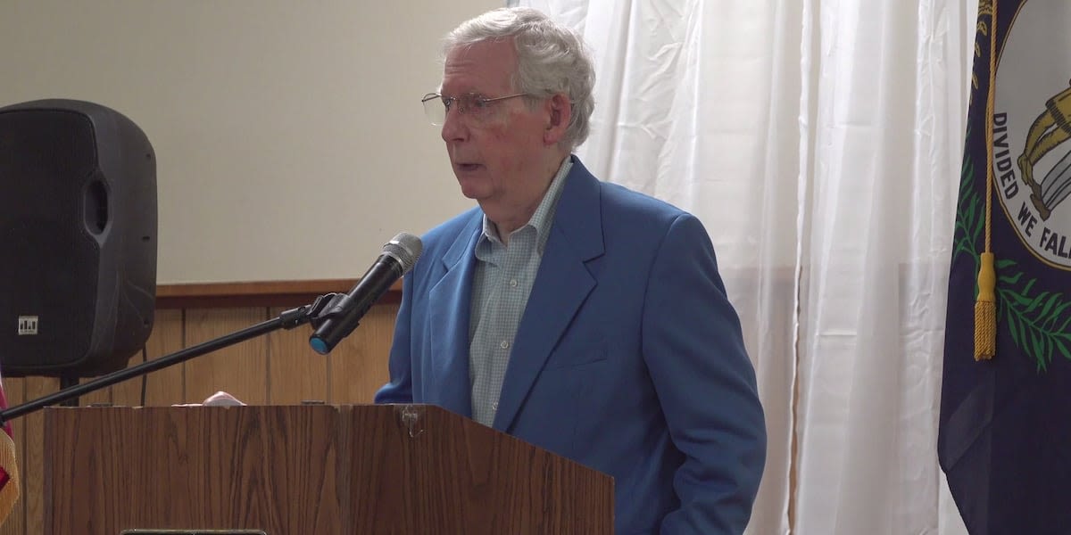 Sen. Mitch McConnell visits McCreary County