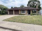 1104 E Richwoods Blvd, Peoria IL 61603