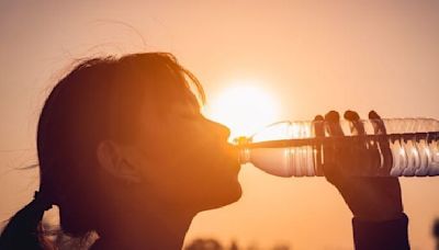Wondering How We Respond To Thirst? 6 Ways Your Body Is Signalling You It's Dehydrated