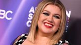 Kelly Clarkson Wore a See-Through Lace Dress and ‘Voice’ Fans Are Losing It