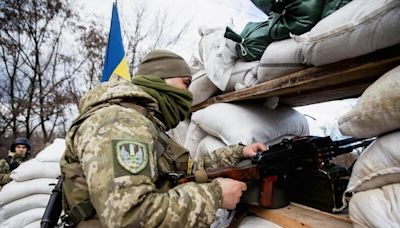 Ucrânia assina acordo de segurança com Suécia em busca de apoio ocidental Por Reuters
