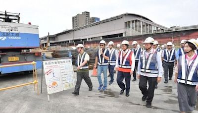 視察桃園鐵路地下化相關工程 鄭文燦說明四個站段預定動工