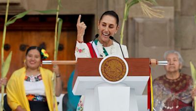 La primera mujer presidenta de México, Claudia Sheinbaum, toma posesión de su cargo