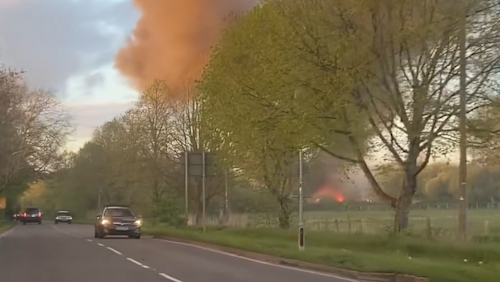 Romsey: Large fire breaks out at former aquatic centre