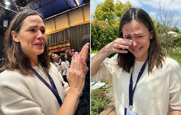 Jennifer Garner Cries at Her Daughter Violet's Pre-Graduation Sendoff: 'Bless Our Hearts'