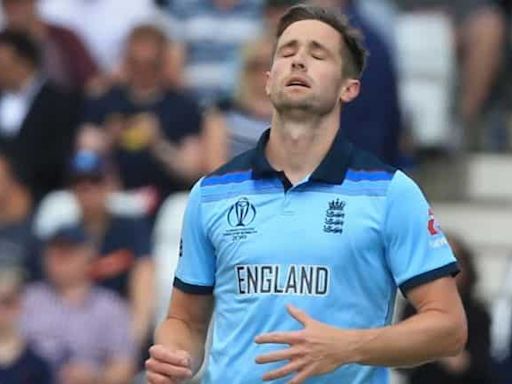 Chris Woakes reveals reason behind continued international absence, posts emotional text after father's death