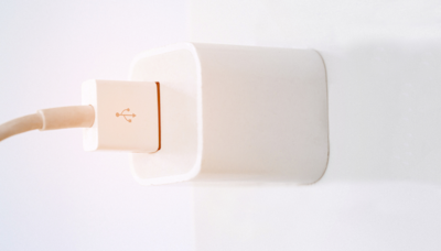 If You See This USB Charger In Your Hotel Or Airbnb, Get Out Immediately | 1370 WSPD
