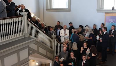 Bob Graham lying in state: Floridians remember him as a statesman and a listener